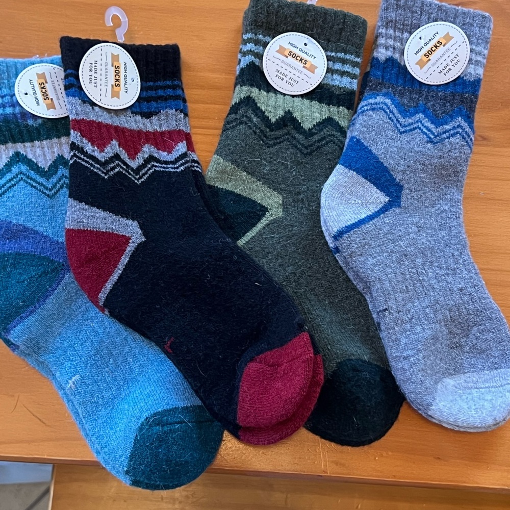 Fits Wool Socks - Black, Blue, Green